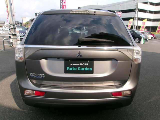 Mitsubishi Outlander PHEV 6