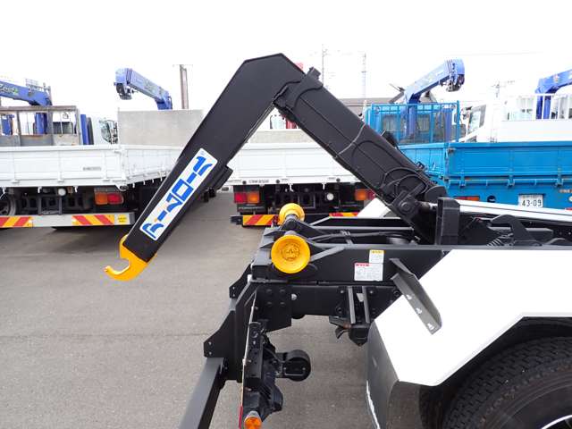 Isuzu Forward 12