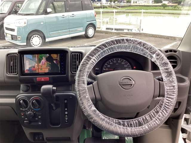 Nissan NV100 Clipper 6