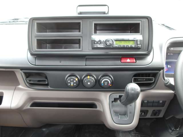 Mitsubishi Fuso Canter 3