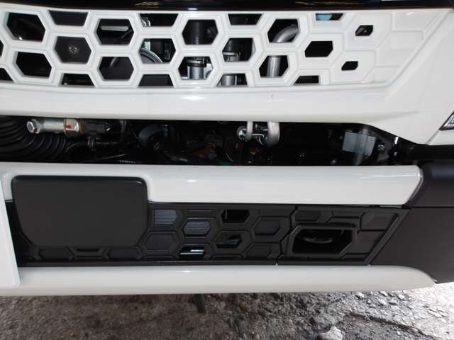 Mitsubishi Fuso Canter 9