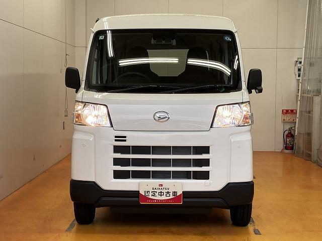 Daihatsu Hijet Cargo 4