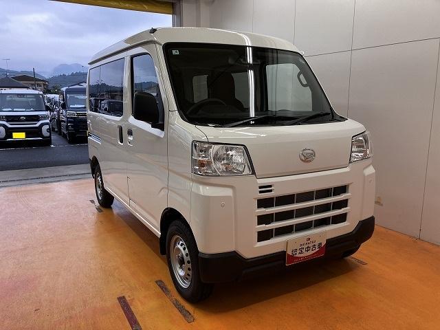 Daihatsu Hijet Cargo 7