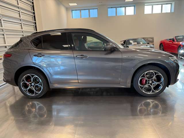 Alfa Romeo Stelvio 11