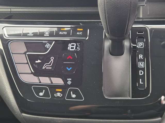 Mitsubishi eK X 12
