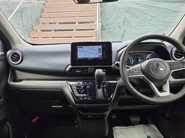 Mitsubishi eK X 8