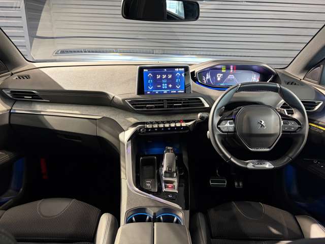 Peugeot 5008 6