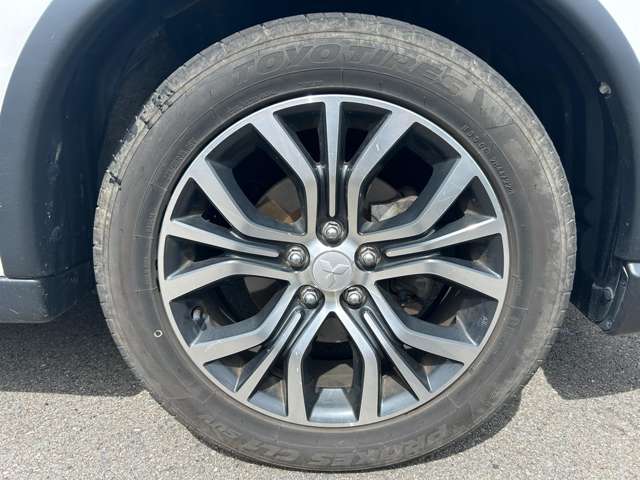 Mitsubishi Outlander 12