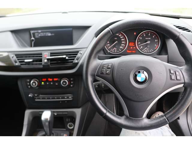 BMW X1 11