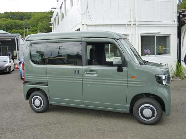 Honda N-VAN 8