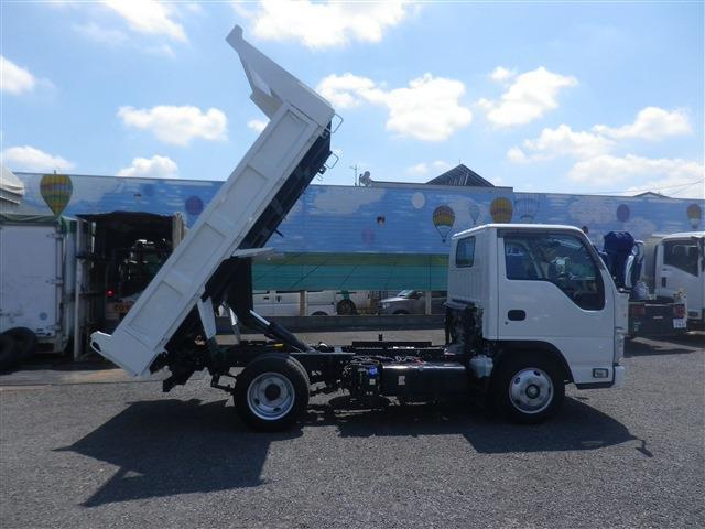 Isuzu Elf 11