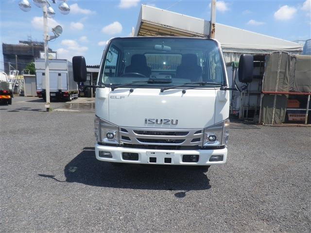 Isuzu Elf 2
