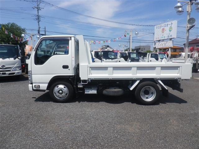 Isuzu Elf 8