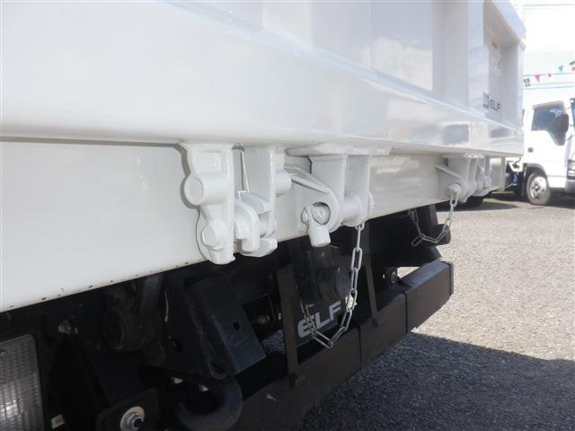 Isuzu Elf 9