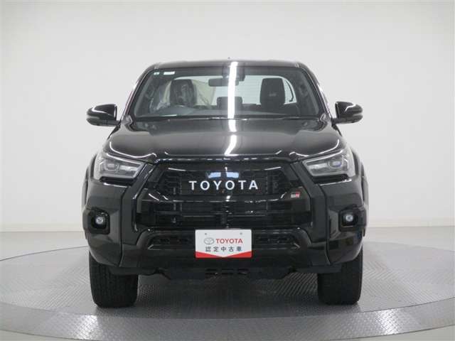 Toyota Hilux 2