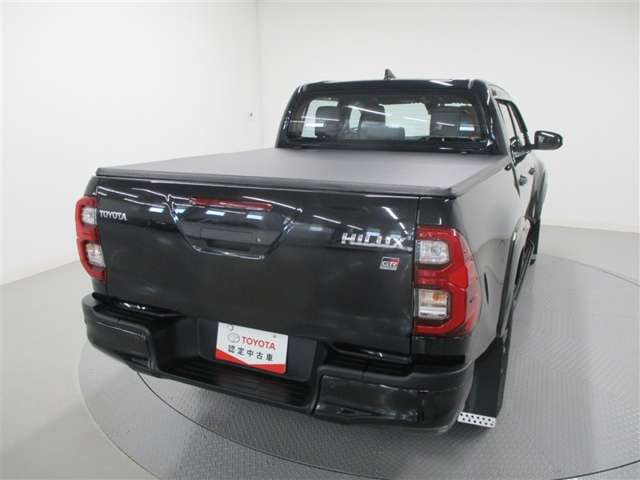 Toyota Hilux 8