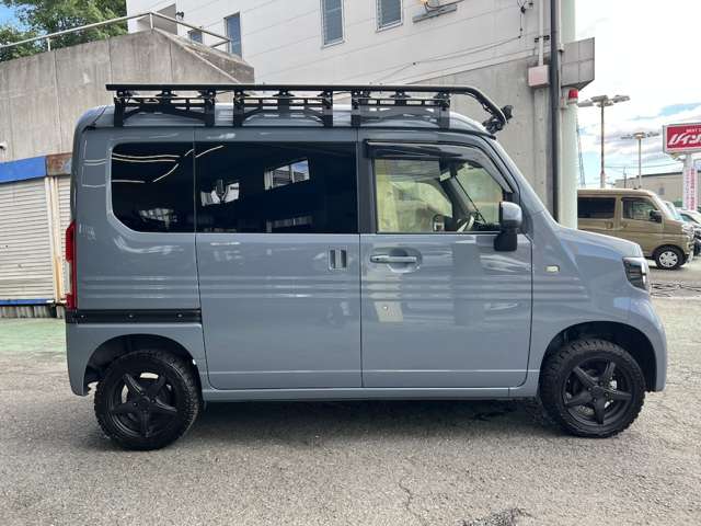 Honda N-VAN 9