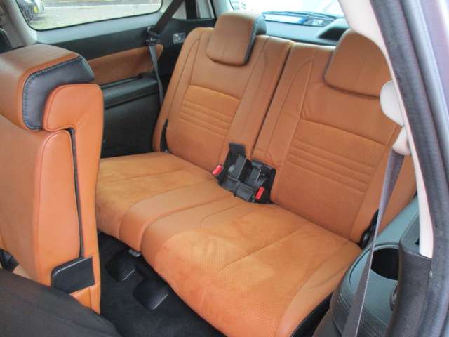 Subaru Exiga Crossover7 7