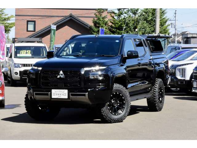 Mitsubishi Triton 12