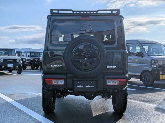 Suzuki Jimny 9