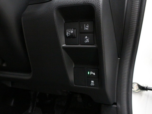 Honda N-VAN 8