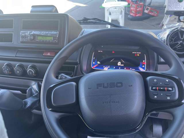 Mitsubishi Fuso Canter 11