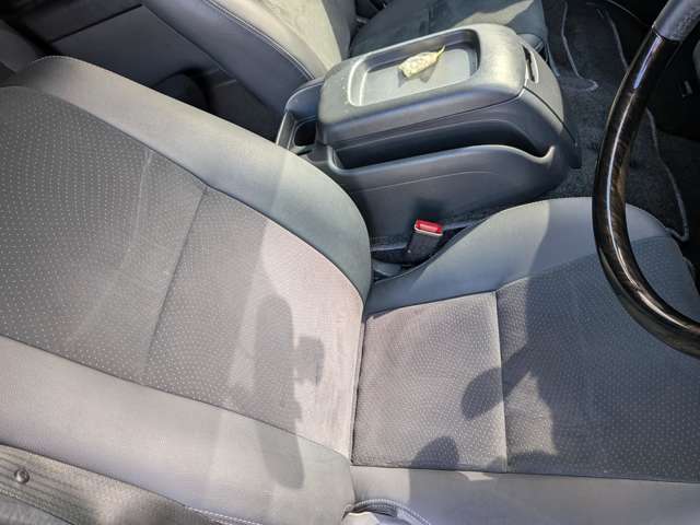 Toyota Hiace Van 9