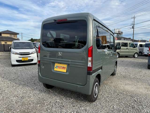 Honda N-VAN 8