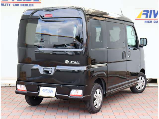 Daihatsu Atrai 6