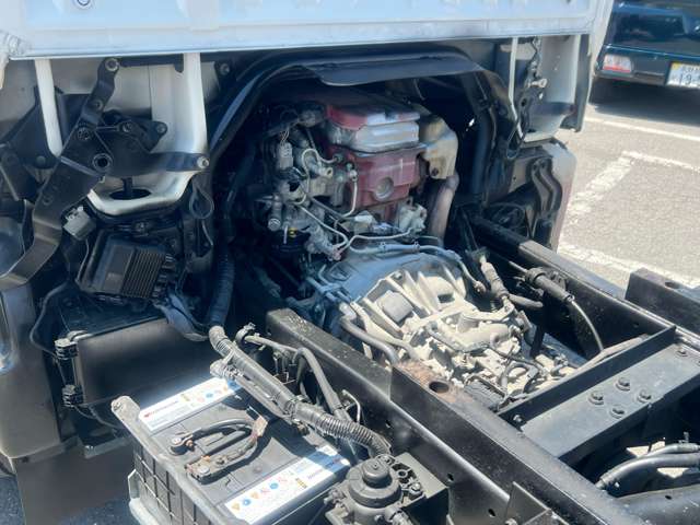 Hino Dutro 7