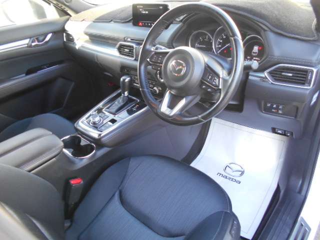 Mazda CX-8 8