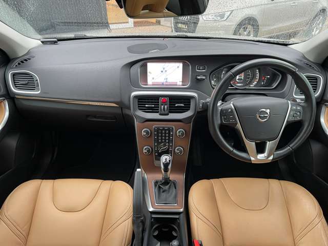 Volvo V40 Cross Country 6