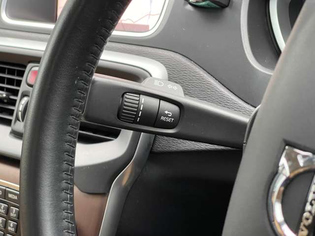 Volvo V40 Cross Country 10