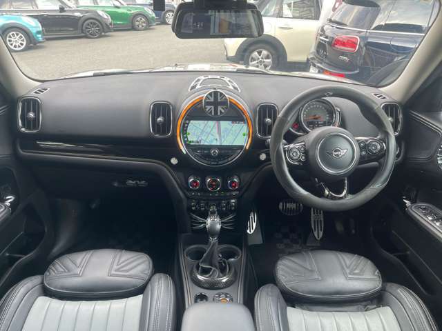 MINI Crossover 5