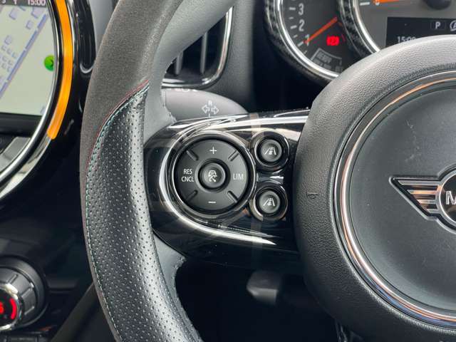 MINI Crossover 7