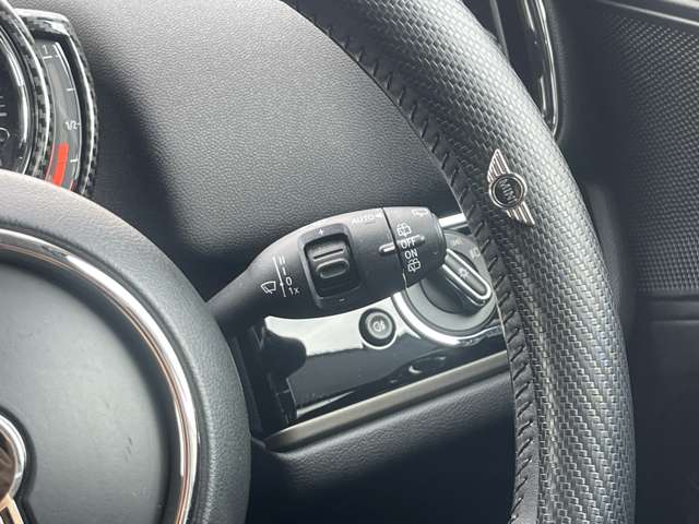 MINI Crossover 10