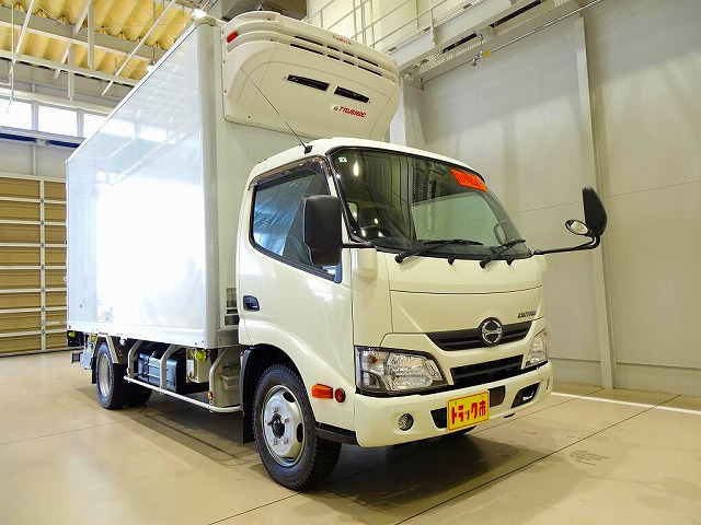 Hino Dutro 11