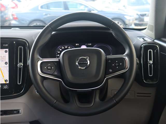 Volvo XC40 12