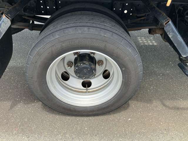 Mitsubishi Fuso Canter 11