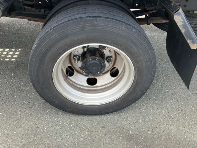 Mitsubishi Fuso Canter 10