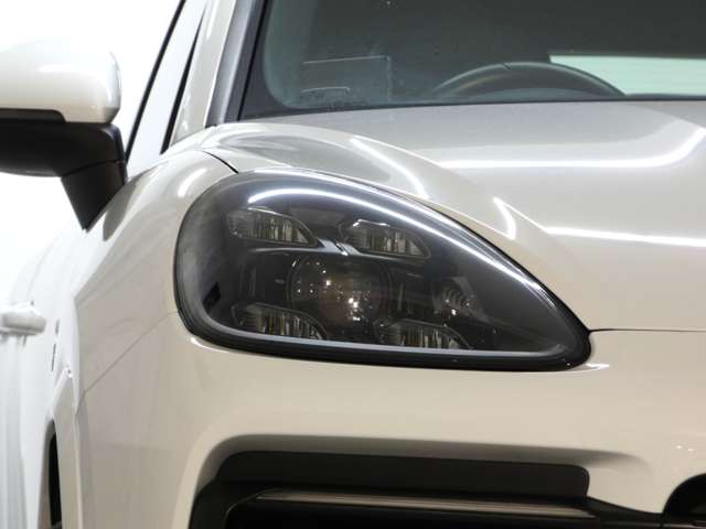Porsche Cayenne Coupe 6