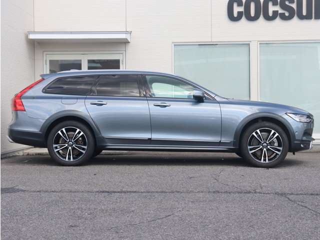 Volvo V90 Cross Country 7