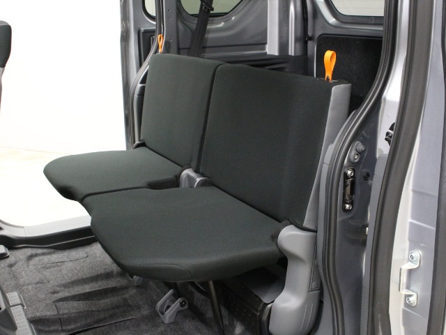 Honda N-VAN 11