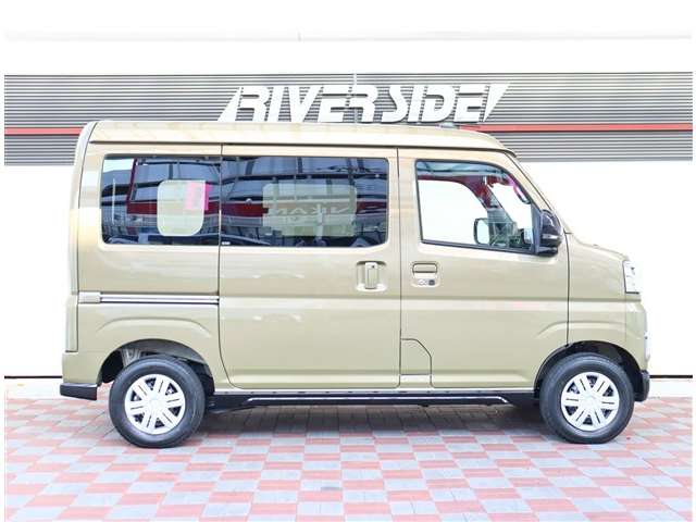 Daihatsu Atrai 5