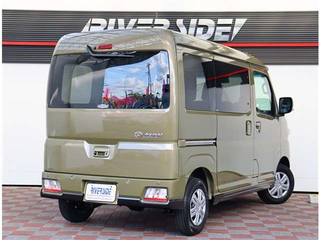 Daihatsu Atrai 6