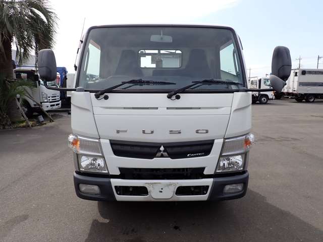 Mitsubishi Fuso Canter 4