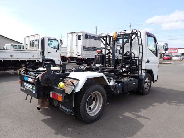 Mitsubishi Fuso Canter 7