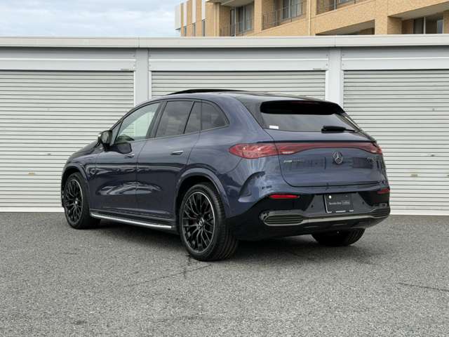 Mercedes-Benz EQE SUV 7