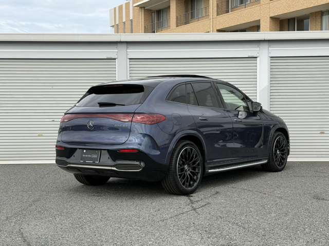 Mercedes-Benz EQE SUV 9