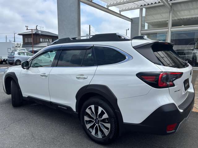 Subaru Legacy Outback 8